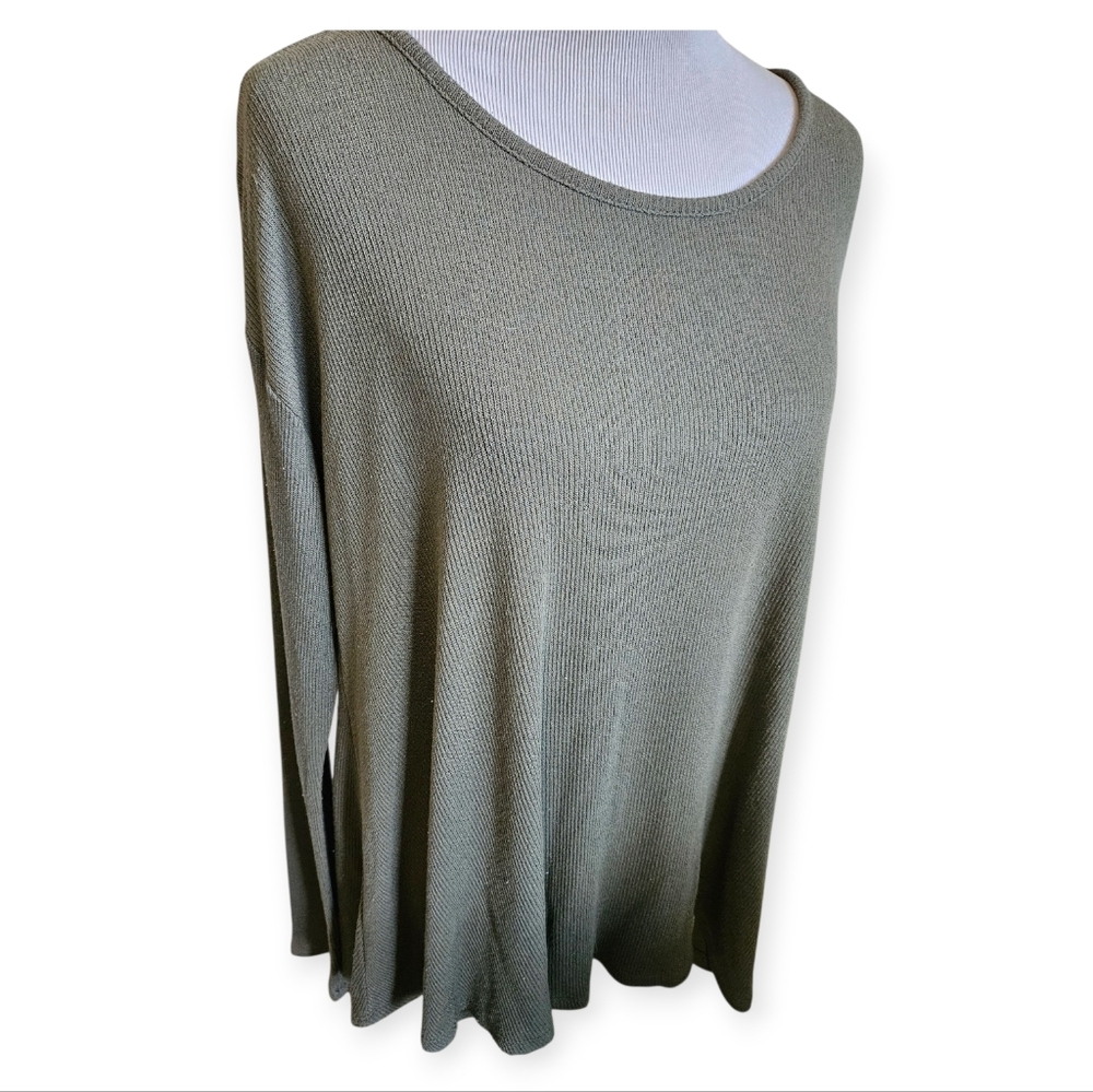 Mossimo Supply Co. Sage Long Sleeve Crew Neck Top Size XL.